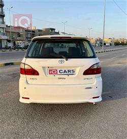 تويوتا إبسم